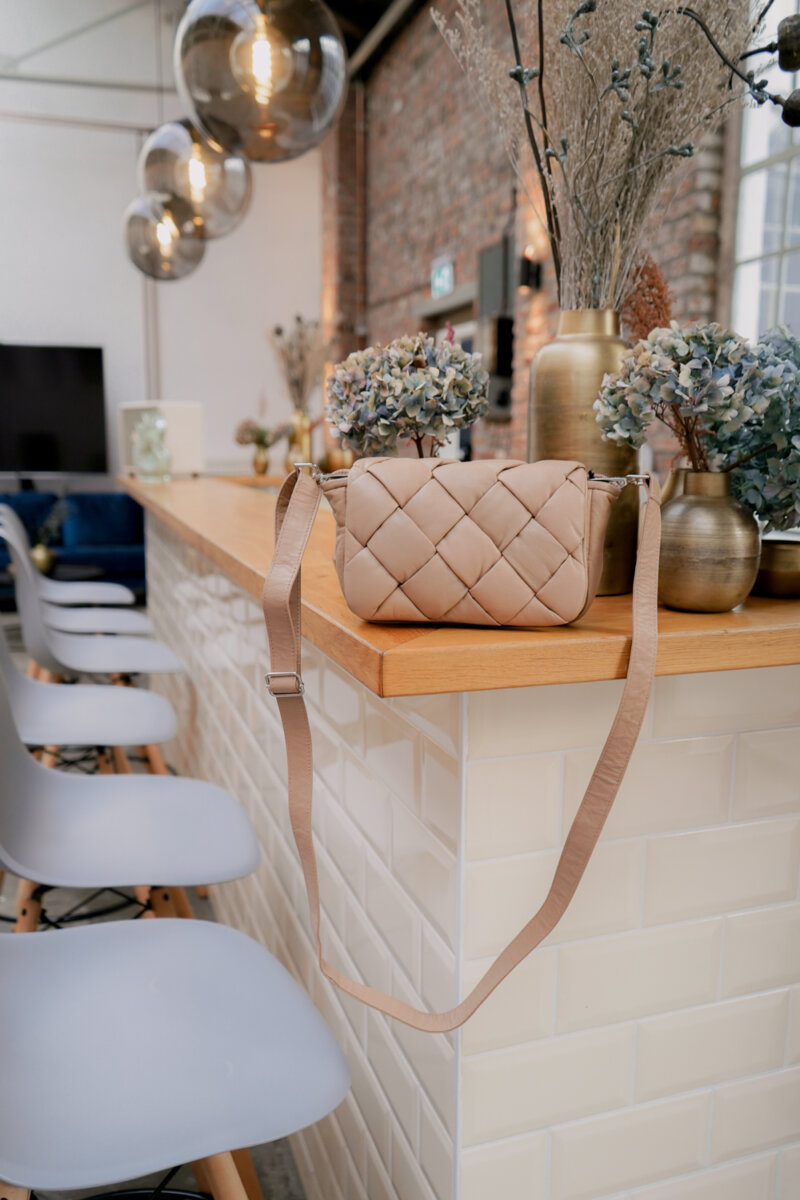 Genial Conceptstore Oakwood Ledertasche Fruehling Sommer Neue Kollektion 2023 00335
