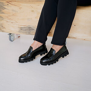 Genial Concept Store Charlotte Sparre Winter 2023 Krefeld Pons Quintana Loafer 00338