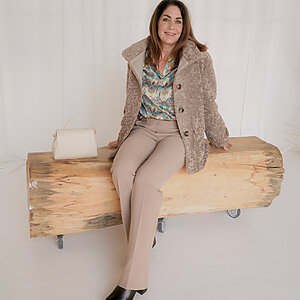 Genial Concept Store Dea Kudibal Bluse Cambio Hose Gustav Teddyjacke Winter 2023 Krefeld 00233