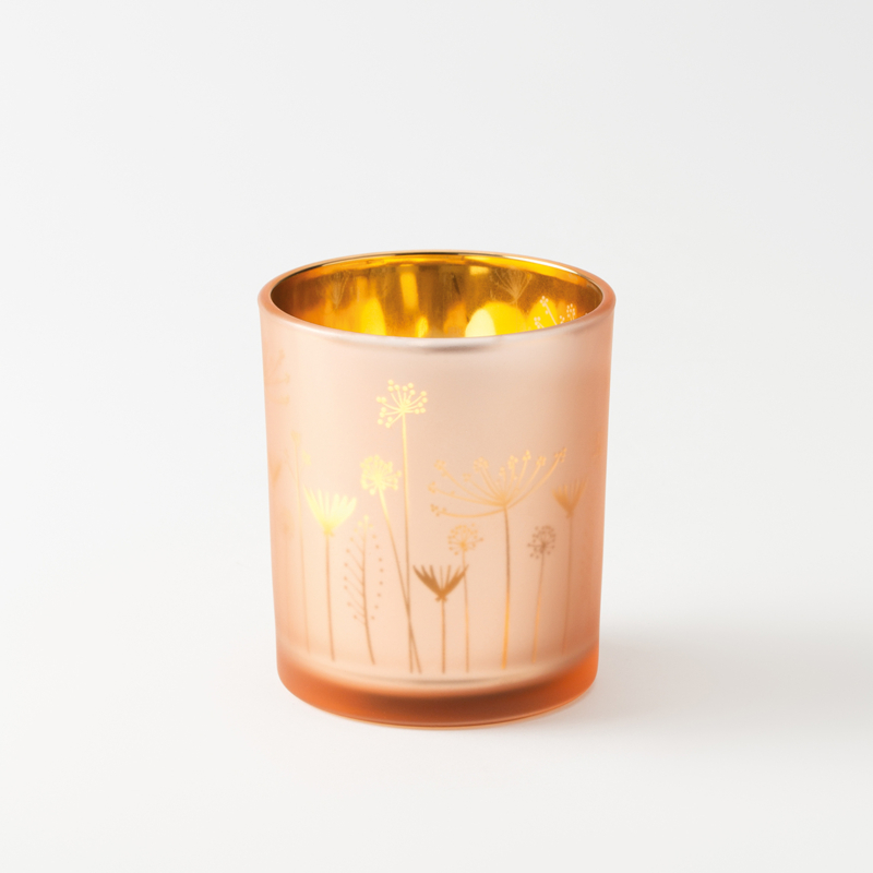 2 17482 Raeder Genial Conceptstore