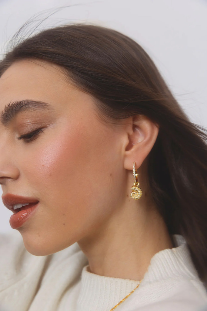 2 8918 Emiliabybondep Charm Genial Conceptstore
