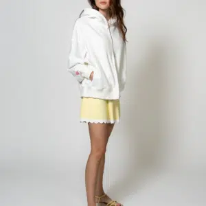 3 Genial Concept Store Oh April Frueling 2025 Hoodie Weiss 00001