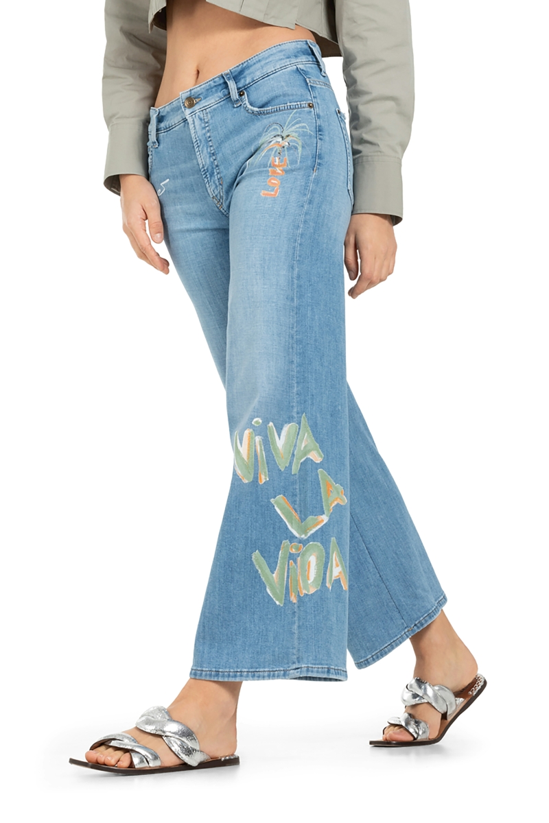 Genial Concept Store Cambio Jeans 00024