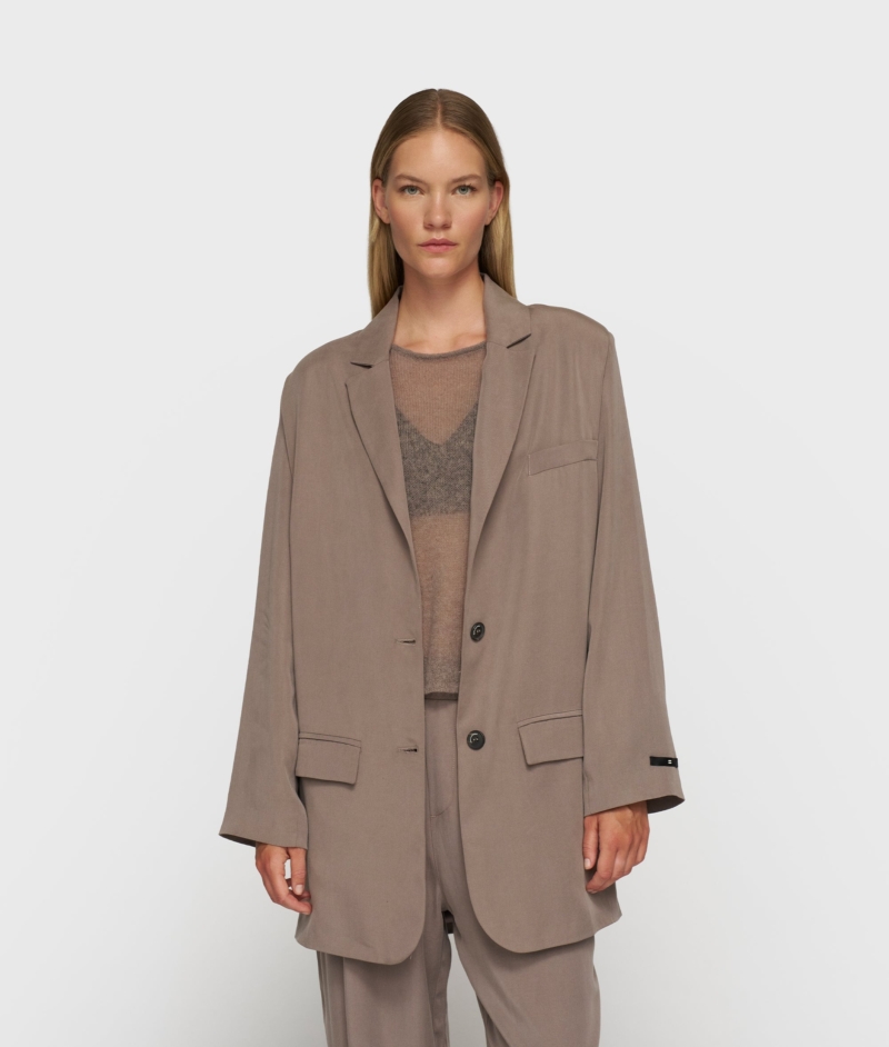 Genial Conceptstore 10days Fw25 00056