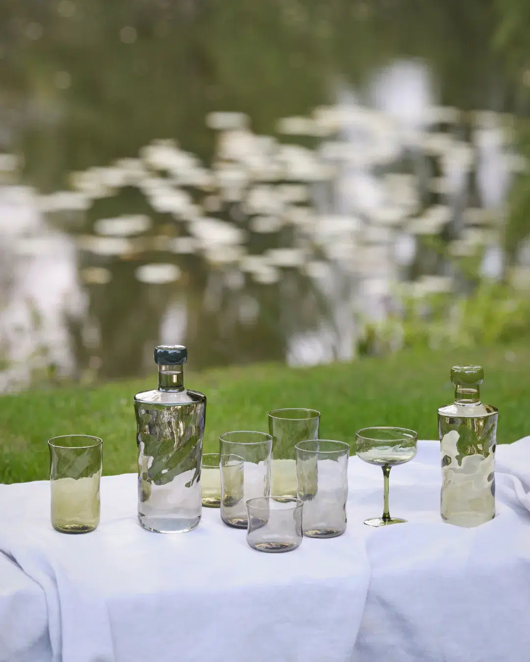 Genial Conceptstore Krefeld Paveau Swirl Flaschen Glaeser 29.png