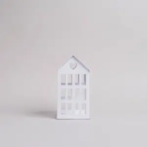 Mt 074 Metallhaus Mittel Weiss Photocredits Ericanders 2