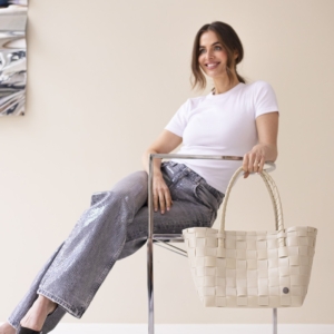 Handed By19 08 Pale Grey Handed By190800 Paris