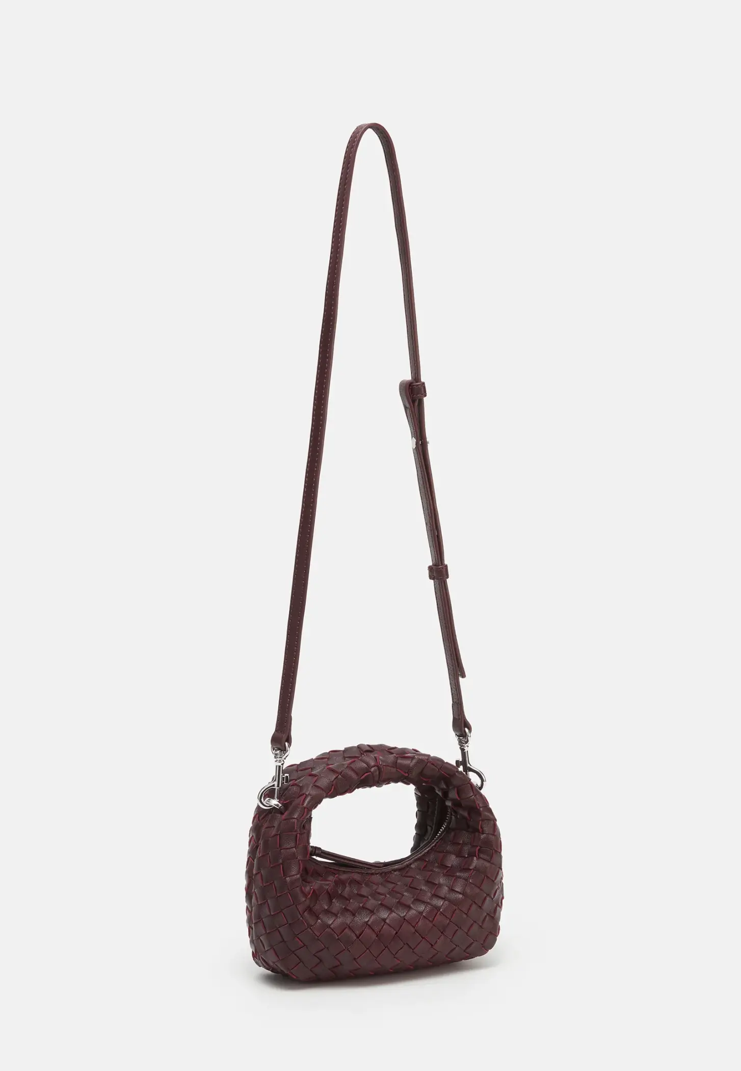 Genial Conceptstore Les Visionnaires Bags Greta Micro Weave Silky Aubergine2