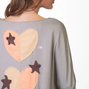 Oversize T Shirt Mit Ruecken Applikationen Papu 3815400