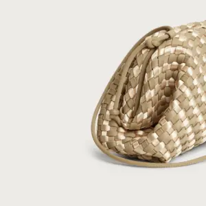 Oysters Champagne Pouch 2