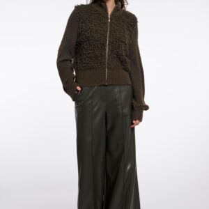 Malak.5002612 Hunter Green 04