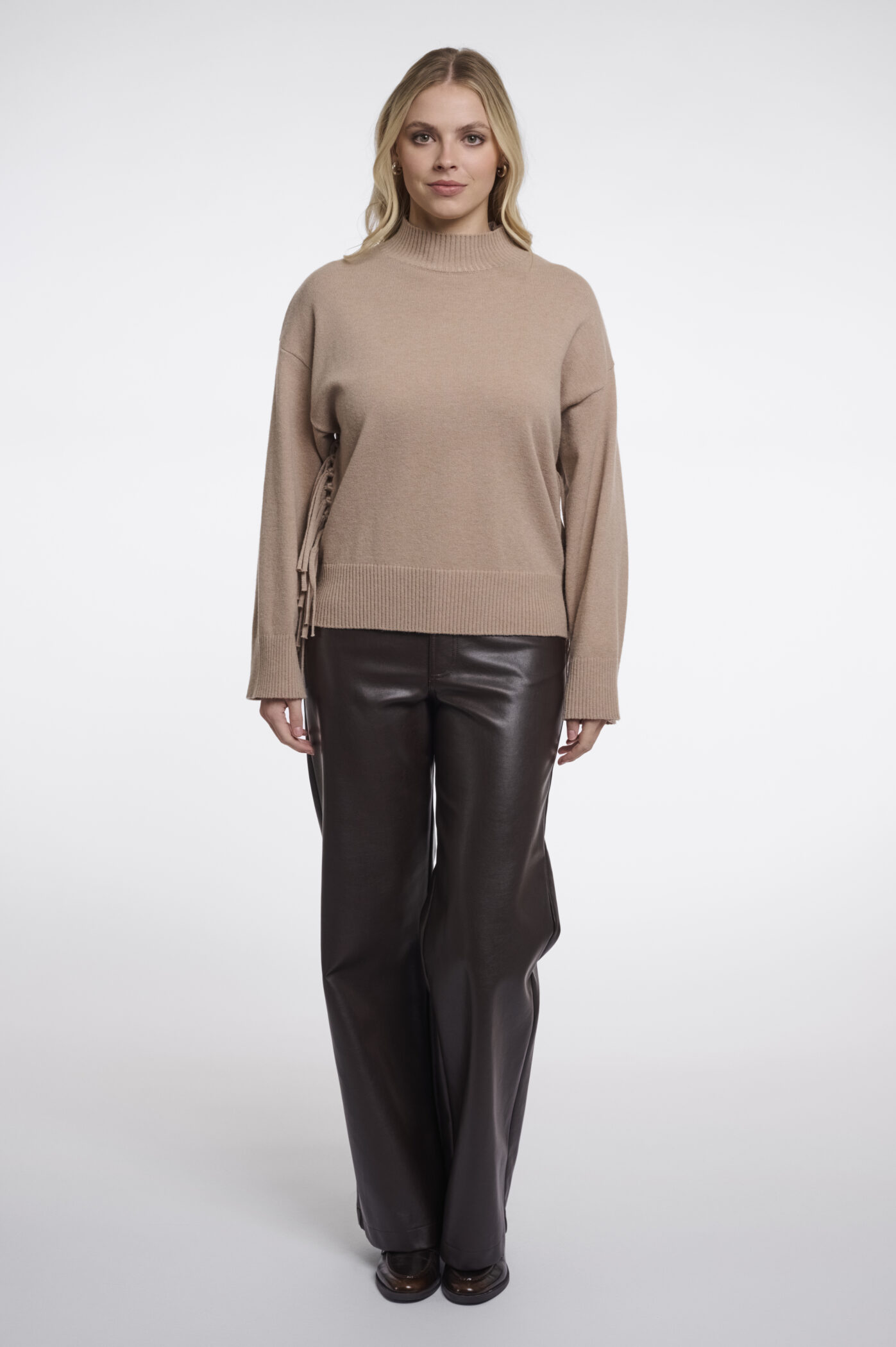 Melis.5002612 Dusty Oat 04